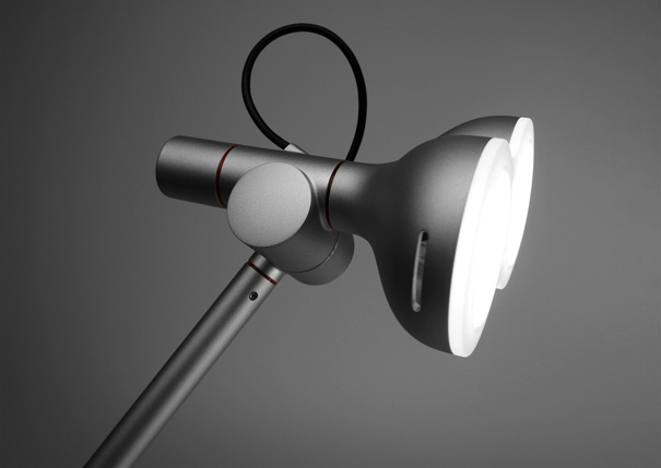 活泼可爱的大眼睛台灯（四）